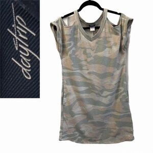 ❤️ Daytrip Camouflage Cold Shoulder T-Shirt Dress Camo Size S Edgy Streetwear